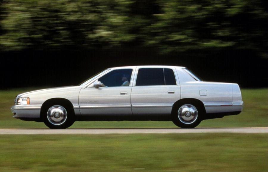  Cadillac DeVille 1994 года  (фото 12 из 21)